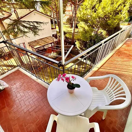 Trilo Eugenio A Apartamento